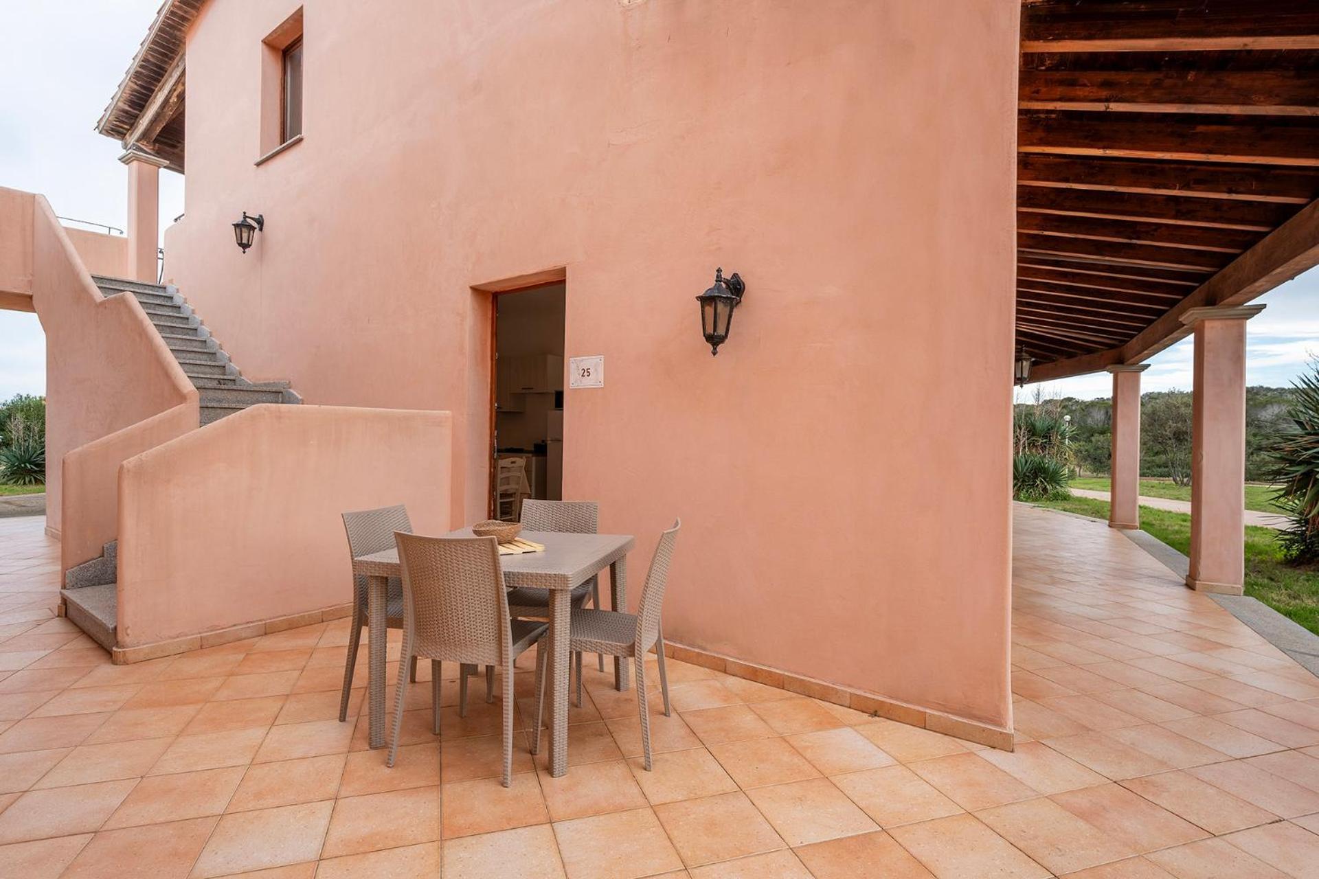 Residence Pierre & Vacances Vignola Mare Exteriör bild