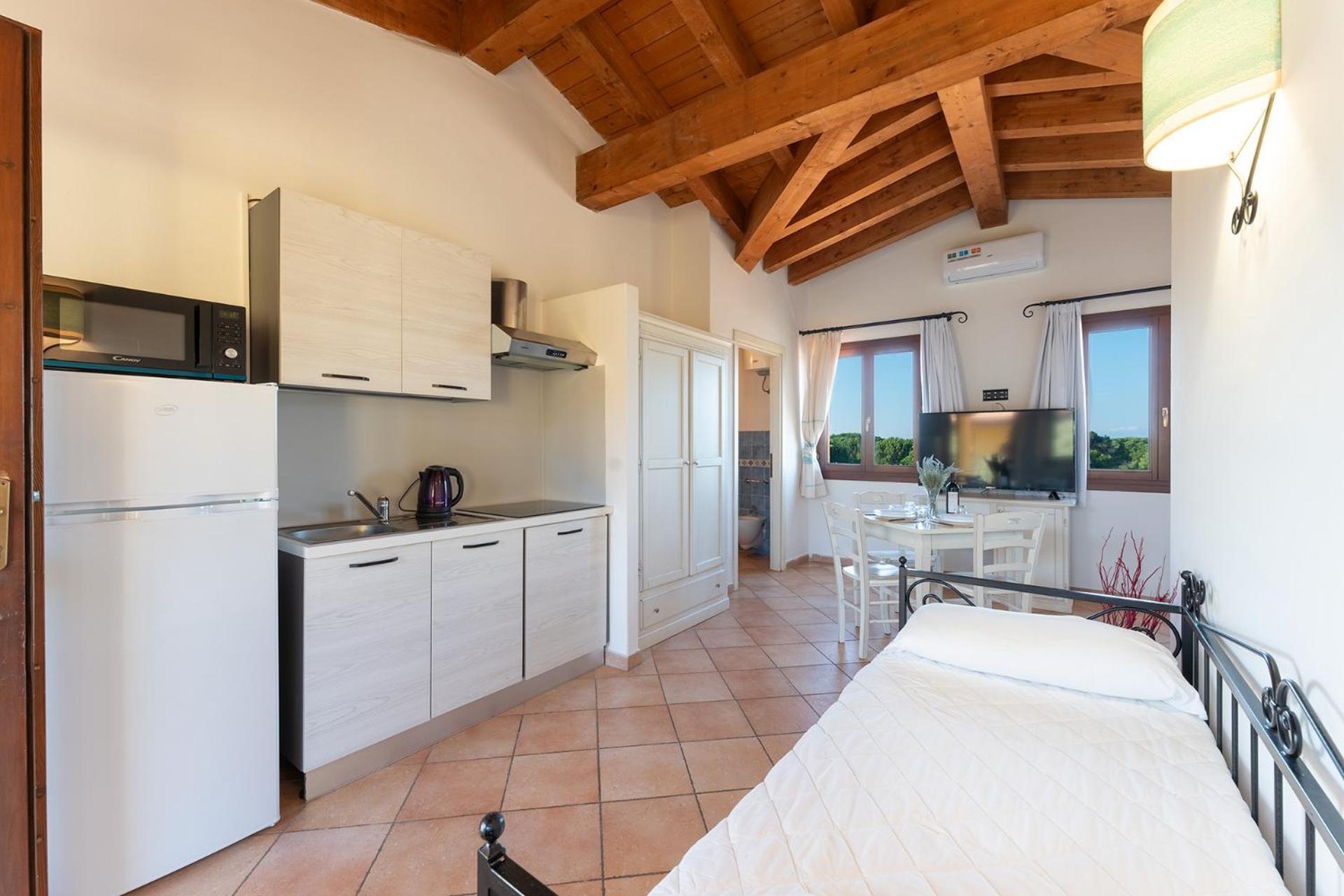 Residence Pierre & Vacances Vignola Mare Exteriör bild